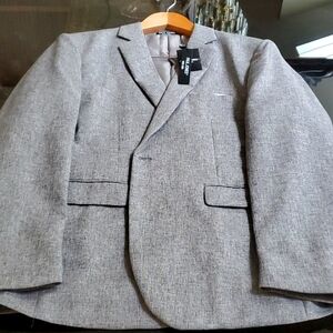 BNWT Paul Jones gray casual blazer Size Large reg (2 button lite weight)
